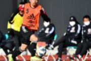 【日本代表】長友佑都、百戦錬磨の経験を生かす時　若手から刺激受けW杯イヤーを突き進む