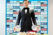 元日本代表FW三浦知良（54）、J最年長弾宣言＆カズダンスも披露　理想は「『カズ引退』ではなく『カズ死亡』」