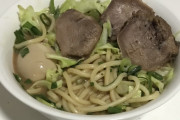 【画像】ワイ、不味そうなラーメンを作ってしまう