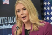 トランプ政権「ボールは中国側にある」　キャロライン報道官