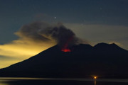 桜島、噴火警戒レベル5に　危険な居住地域から直ちに避難を