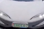 【動画】中国製高級EV、車体を揺らして積雪を落とす新機能を公開