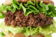 【にくの日】モスバーガーの限定商品「にくにくにくバーガー」が終売に…