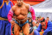 【画像】モンゴル相撲の選手、強そうwwwwwwwwww wwwwwwwwww wwwwwwwwww