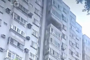 【動画】中国あるある、え？ よく見るとマンションが揺れてやしませんか…!?