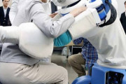 【画像】人形の介護用ロボットさんが凄すぎるんだがちょっと見てくれ