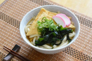 うどん「茹でてよし、煮てよし、焼いてよし、ザルでよしです」←こいつが麺界隈で最弱扱いな理由