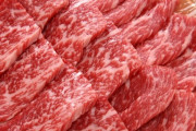 アメリカ「コロナ対策に220兆」日本「3ヶ月限定、400グラムまでのお肉券」