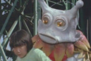 怪獣ショーの着ぐるみに紛れてこんな本物がいるとかウルトラマンの世界は怖いな…