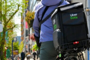 【超朗報】『ウーバーイーツ』が配送料のサブスクを導入！月980円