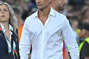 仏紙、日本に大敗のチュニジア代表ルナール監督を酷評「白シャツを汗でびしゃびしゃに濡らしたが無駄だった」日本には高評価
