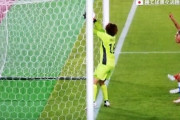 【悲報】サッカーなでしこ、疑惑のゴールが海外で騒動ｗｗｗｗ