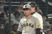 阪神糸原、なぜか三塁ベースを踏まずに併殺完成逃す…解説の宮本氏「なぜ踏まなかった？ありえないプレーですよ」