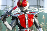 仮面ライダー電王の複眼って光ってると違和感があるな…