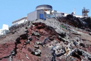 【／^o^＼】富士山頂の観測所存続危機…コロナ影響、支援金募る