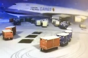 【動画】チャイナエアラインのB747-400Fがオヘア国際空港で事故。