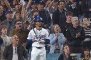 大谷翔平の悪球打ち52号を目撃したベッツの表情←「それくらい特別ってこと」（海外の反応）