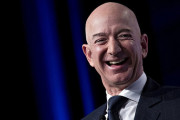 【朗報】ジェフ・ベゾスさん、保有資産19兆4400億円になる
