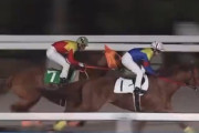 【動画】金沢競馬場でレース中に照明が落ちて真っ暗に　落馬で2人救急搬送1頭安楽死