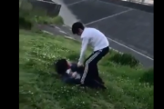 【江戸川区】女子中学生が男子中学生から飛び蹴りや性的暴行が加えられている動画がtwitterに投稿される