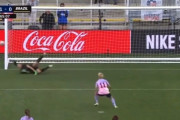【動画】女子ブラジル代表GK、日本のPK4本を全て防いでしまうｗｗｗ