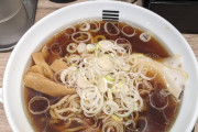 【悲報】大阪、この程度のラーメンが880円もする