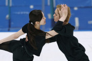本田真凜・宇野昌磨組の海外拠点とファン交流のあり方を巡る議論