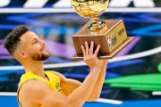 【NBA】3Pコンテストでカリーが2度目の優勝！コンリーとの激戦を制する