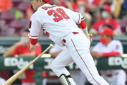 カープ宇草、ビシエド強襲タイムリーで5試合ぶり先制点！俊足活かした内野安打！！