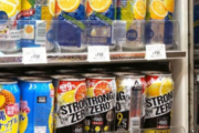 コンビニのアルコール売り場を見て日本がヤバイってことを実感する