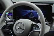 メルセデス、レベル3自動運転でドライバーが法的責任を負う必要なし　約64km以下で特定の高速道路を走行中に作動