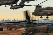 「またチヌーク?」自衛隊なぜいま再び「ご長寿ヘリCH-47JA」を爆買いする理由！