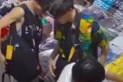 【動画】日本人旅行客がバリ島の土産物店で集団万引きして現地で騒動に