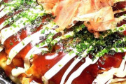 お好み焼き作るんだがこれは入れとけってやつある？ |  山芋 玉子 天かす 紅生姜 キャベツ  |  いくら上手く焼けてもマヨかけた瞬間にただの生ゴミ