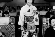 70年代の日本の客室乗務員の美しさに海外興味津々！！（海外の反応）