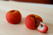 海外「本物そっくりな和菓子２種」りんごの練りきりの趣向を凝らした作り方