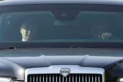 プーチン大統領と金正恩総書記が2人でドライブ…禁輸品の高級車「アウルス」で！