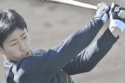 阪神Ｄ５位・戸井は先輩・前川と夜間練習で腕を磨く