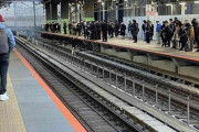 ギャル風女性が線路に侵入...まさかの行動にホーム騒然　渋谷駅で一体何が？JRと目撃者に聞いた