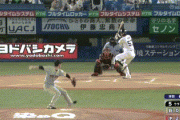 【ヤクルト対巨人17回戦】巨人・ポランコの守備…