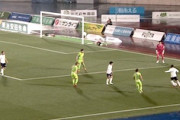 【動画】Jリーグ（J１）で信じられないオウンゴールが生まれる。