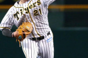 阪神岩田が今季初勝利　４投手の継投で中日を０封