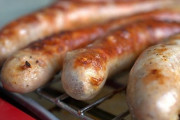 ソーセージは茹でる方がええか焼く方がええか