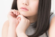女「タバコをポイ捨てする男とかありえない！！なんで携帯灰皿を使わないのか全く理解できない！！！」