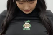 【画像】女性声優さん、パツパツのTシャツでこれでもかとアピールしてしまう　これは狙いすぎでしょｗ