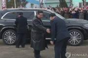 【北朝鮮】金正恩氏が新車、マイバッハSUVで登場した件…ベンツ社「徹底的に調査している」