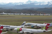 【航空】仏ピレネー山麓に集まる飛ばない航空機　コロナ禍で駐機ビジネス大繁盛