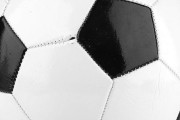 【悲報】ワイ27歳無職、サッカーボールを購入するもチームが1人しかいないｗｗｗｗｗｗｗｗｗｗｗｗｗｗｗｗ