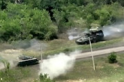 【動画】ロシア軍とウクライナ軍が道路で出会った時に起きること。