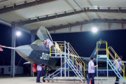 中国のテレビで開発中のFC-31ステルス戦闘機の細部が初公開！